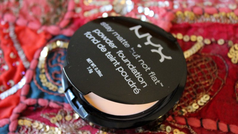 NYX «Stay matte but not flat»